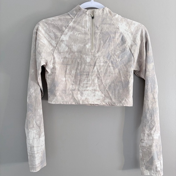 Mono B Camo Workout Set - Picture 4 of 10